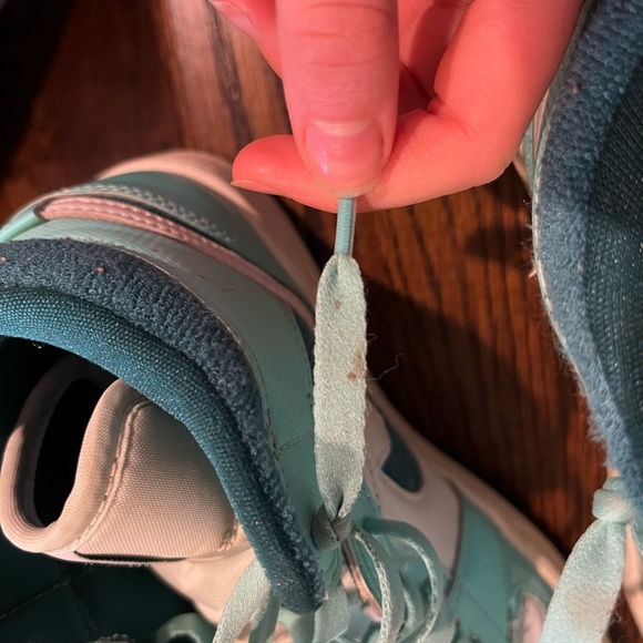 Jordan Womens AIR JORDAN 1 MID SE Green | Womens 7 - Picture 10 of 14